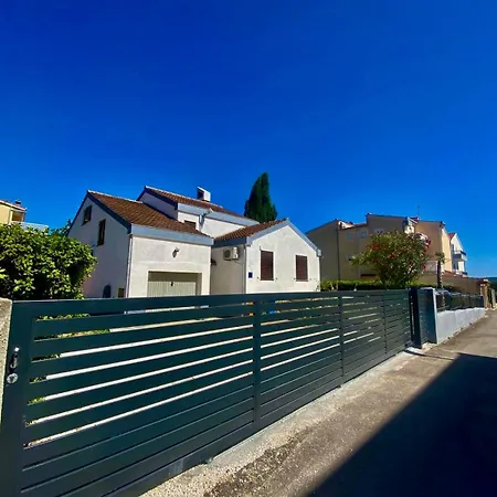 Angela Holiday home Kastela