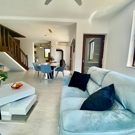 Holiday home Angela Kastela