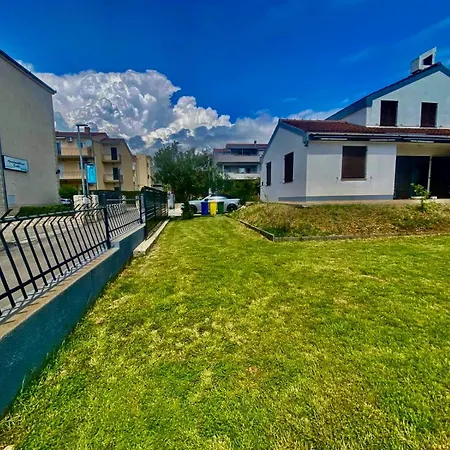 Holiday home Angela Kastela
