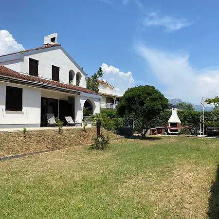 Holiday home Angela Kastela